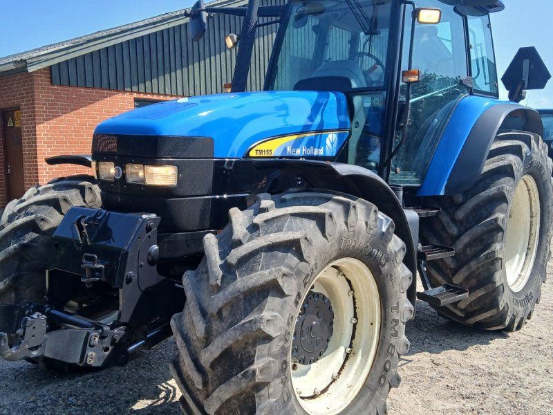 New Holland TM155 RC med frontlift og nye bagdæk
