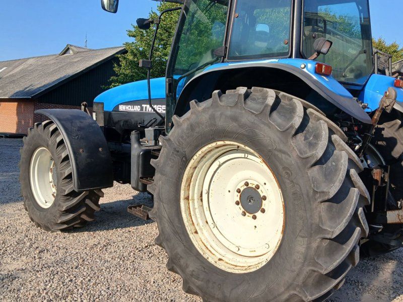 New Holland TM 165 med Frontlift og Pto
