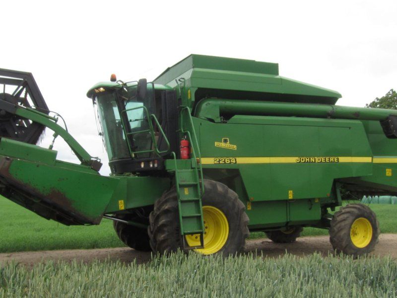 John Deere SMÅBALLE PRESSER og MEJETÆRSKER Claas MARKANT,DOMINATOR 342,3