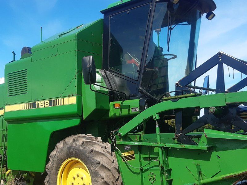John Deere SMÅBALLE PRESSER og MEJETÆRSKER Claas MARKANT,DOMINATOR 342,3