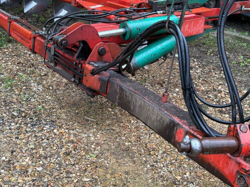 Kverneland PB100 6 furet