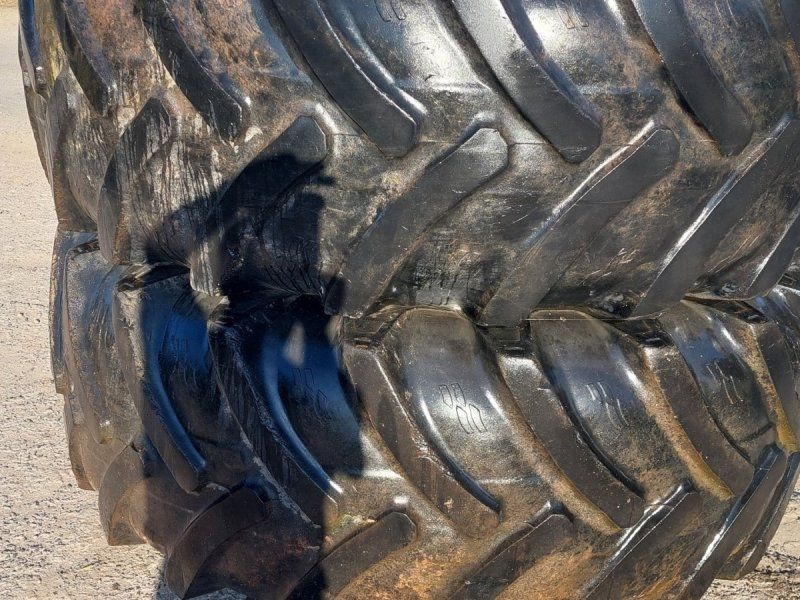 Alliance 650/85R38