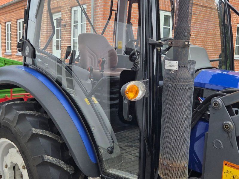 Lovol M504 med frontlæsser