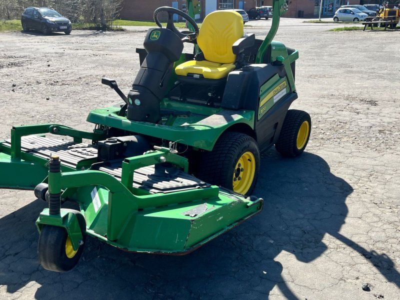 John Deere 1570