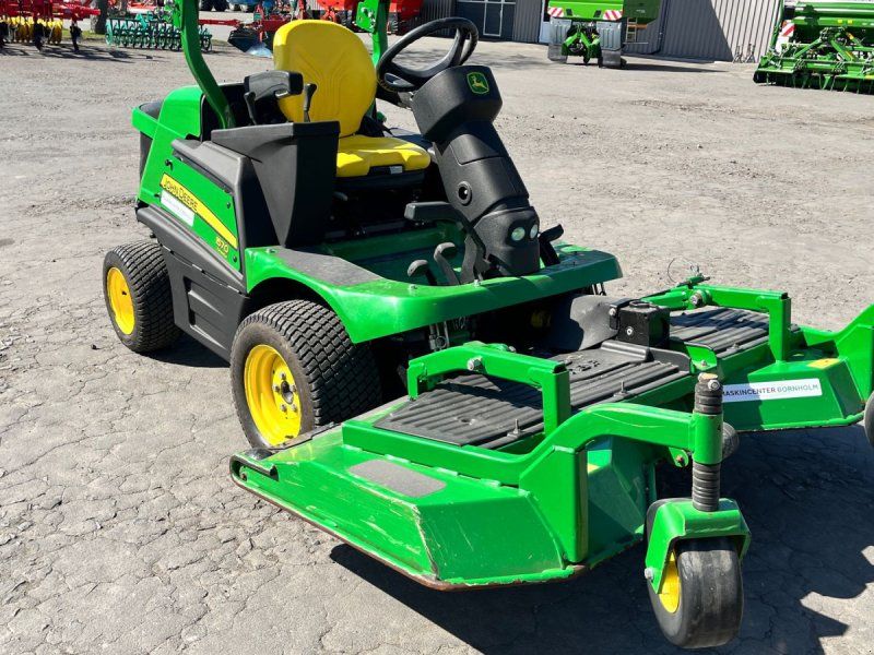 John Deere 1570