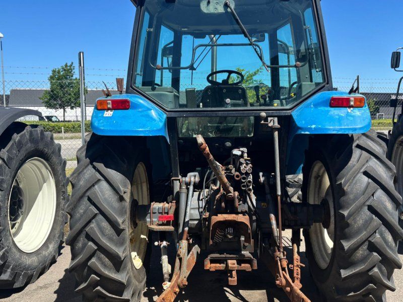 New Holland 6640 SLE 4 WD