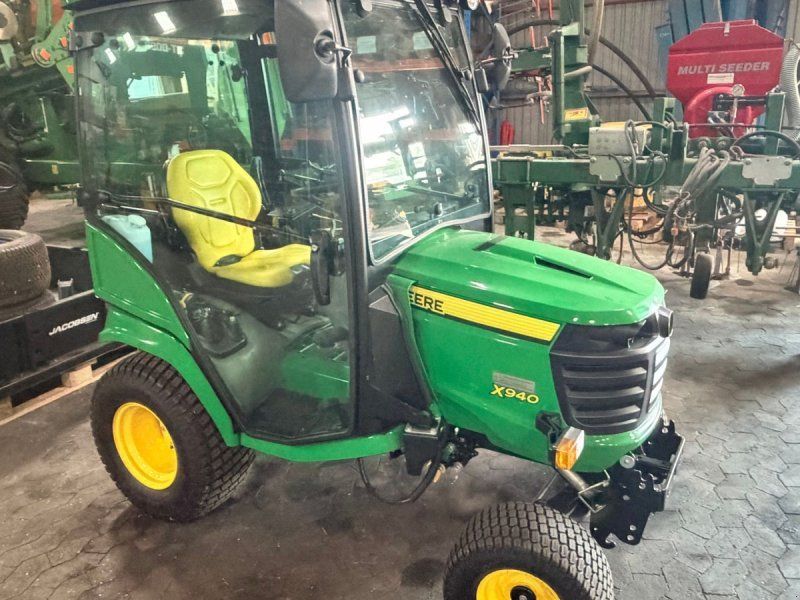 John Deere X940