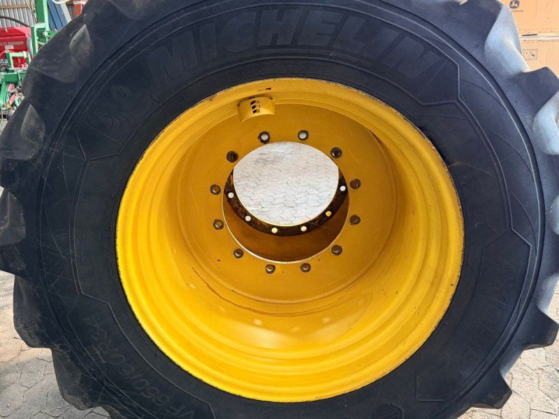 John Deere 8370R Michelin VF