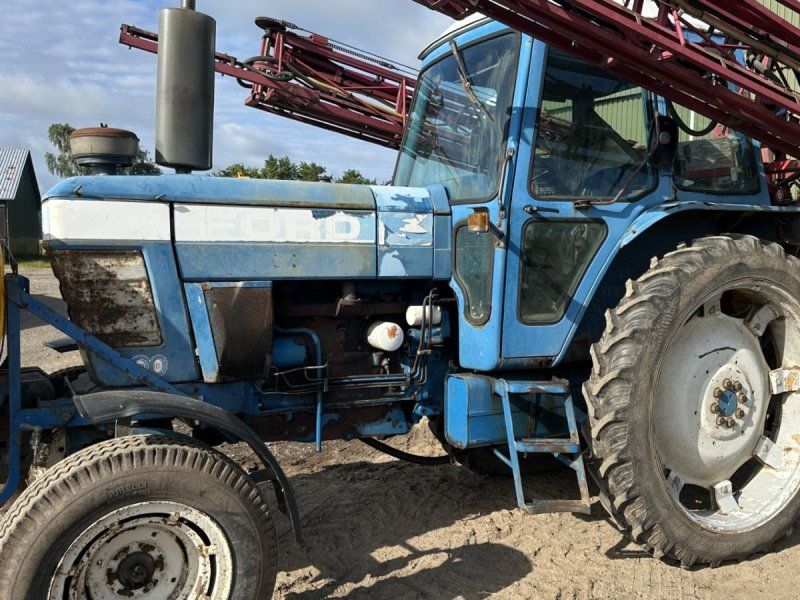 Ford 8210