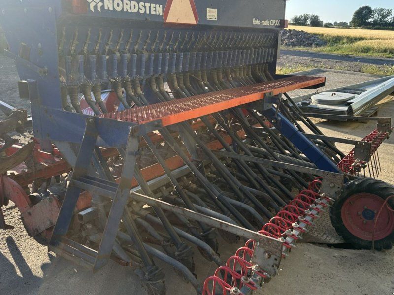 Kuhn HR 3002 med Nordsten CLP såmaskine