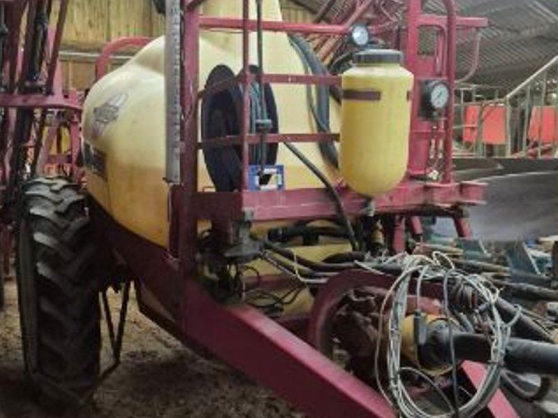 Hardi Commander 2600, 18 meter.