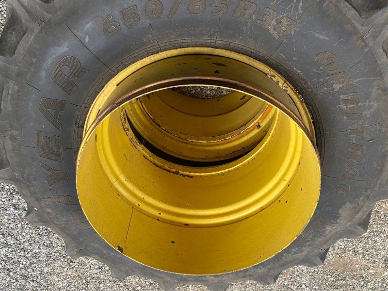 AP 650/85R38
