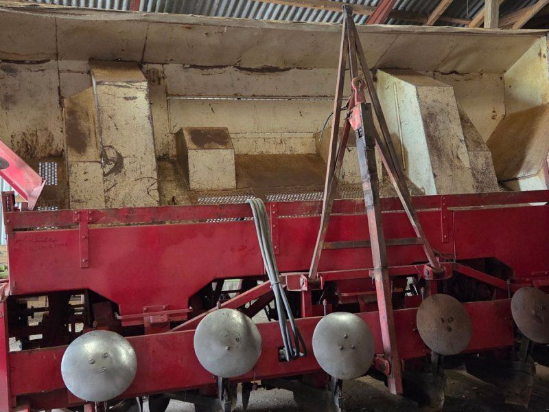 Stor 6 rækket lægger, med 6 tons tank.