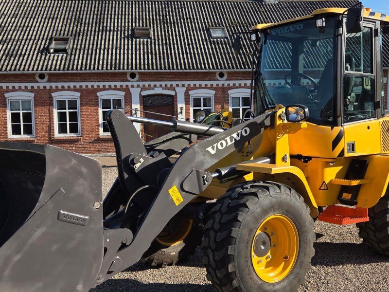 Volvo L 35 G årg.  med kun 880 timer, ser ud som ny.