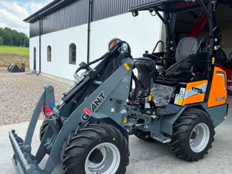 Giant G2300HD