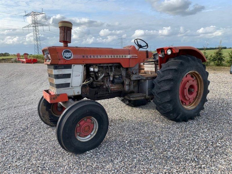 Massey Ferguson 1100