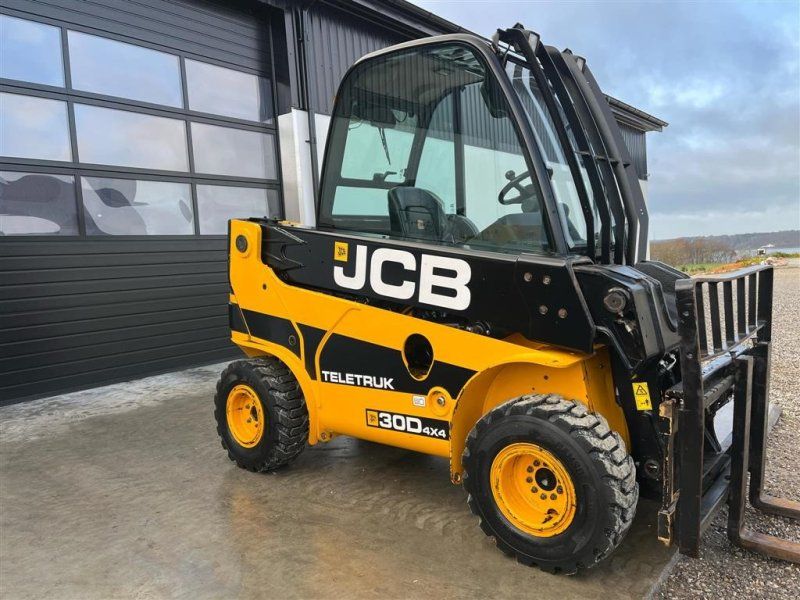 JCB TLT 30D
