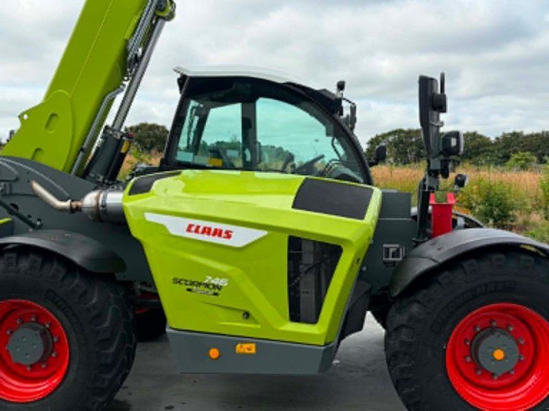 Claas Scorpion 746 Varipower