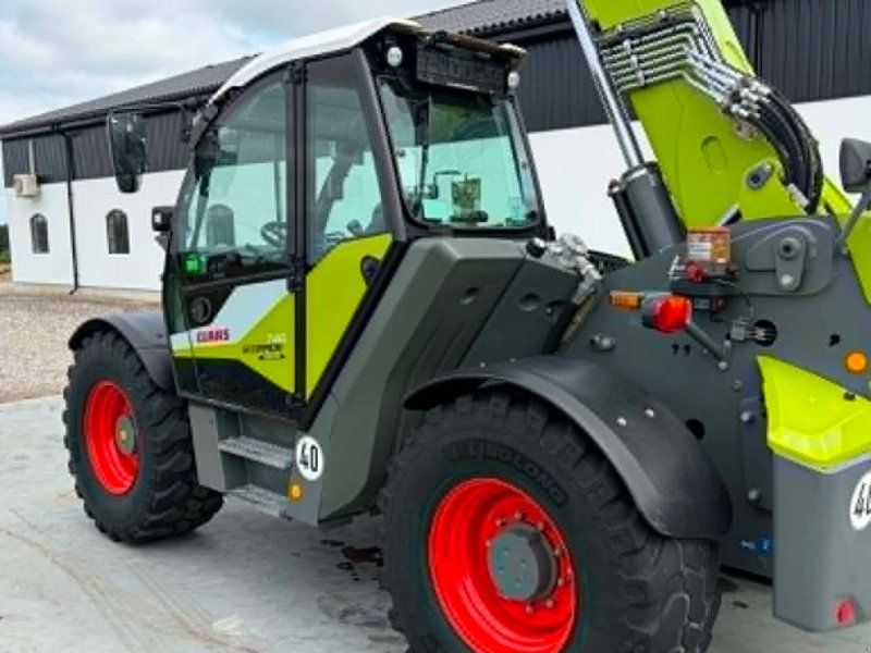 Claas Scorpion 746 Varipower