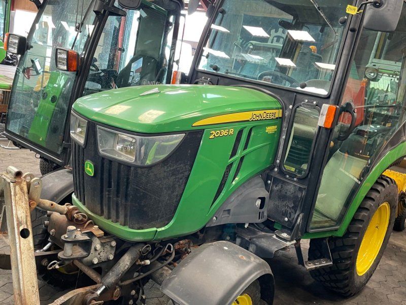 John Deere 2036R