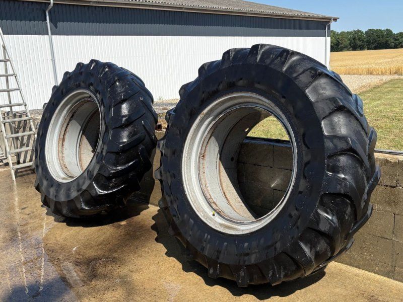 Michelin 20.8R38 med ring + 8 Datho låse