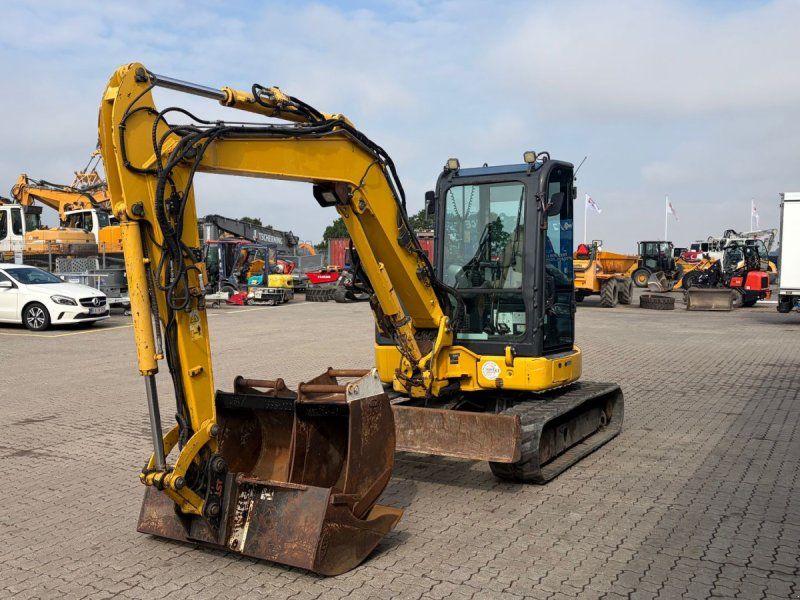 Komatsu PC55MR-5 hydremaskifte og 3 skovle