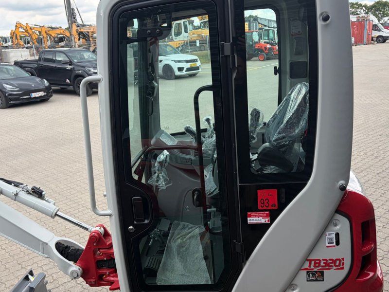 Takeuchi TB320