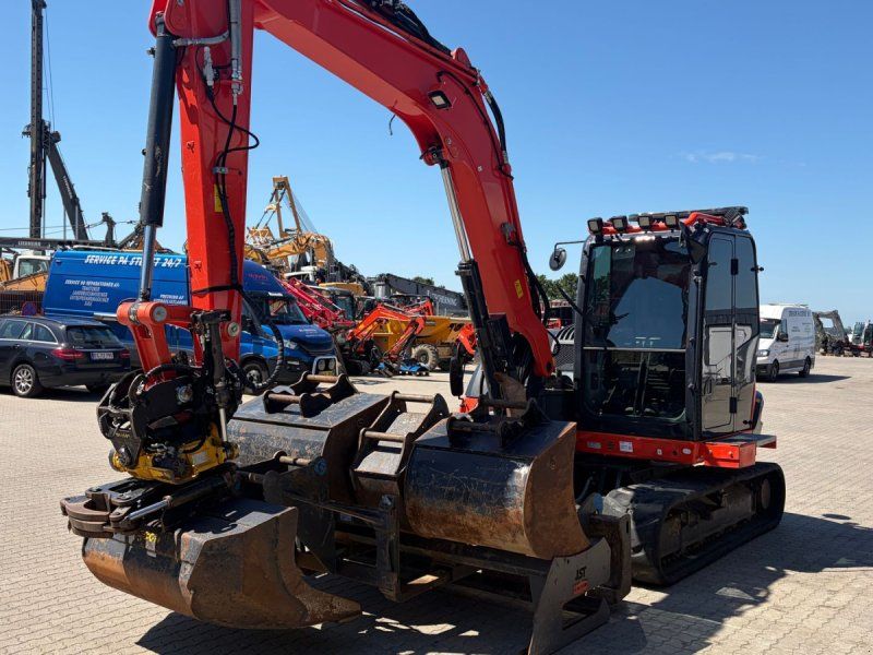 Kubota KX085-5 Engcon DC2-styring Engcon MIG-joysticks (Engcons mest