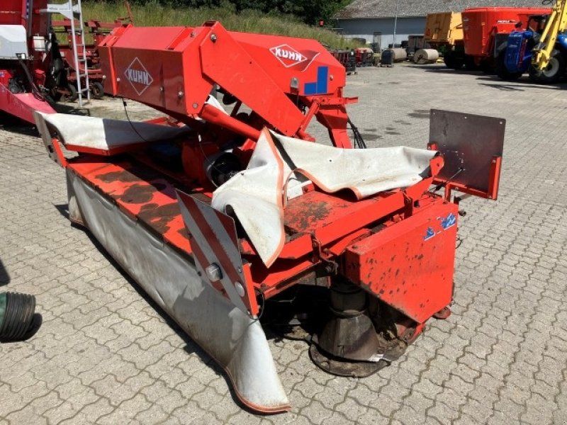 Kuhn FC883 RC skårlægger med bånd