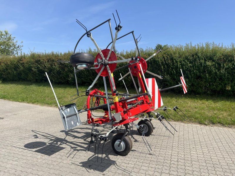 Massey Ferguson TD 524.