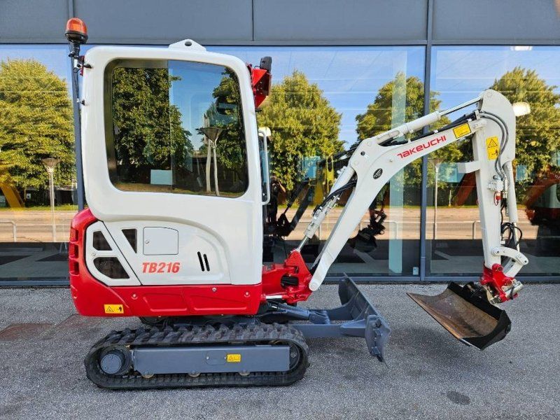Takeuchi TB 216