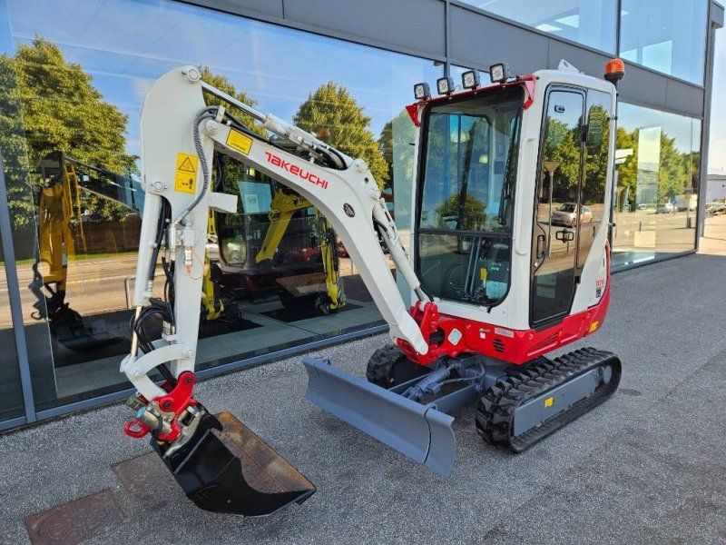 Takeuchi TB 216