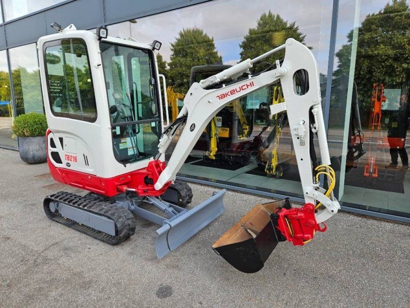 Takeuchi TB 216