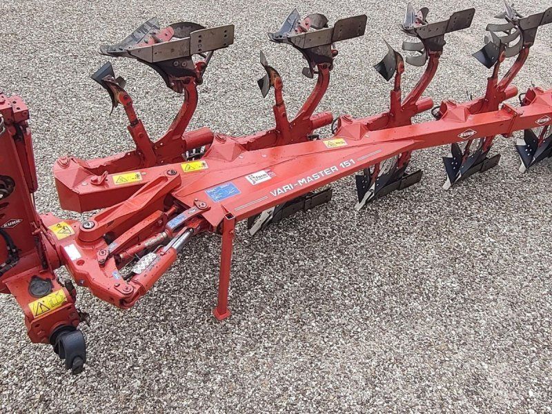 Kuhn 5 furet Vari-Master 151 VL-Risteunderplov