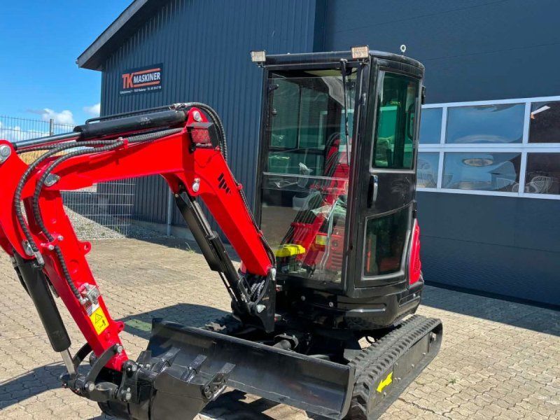 JCB HT25