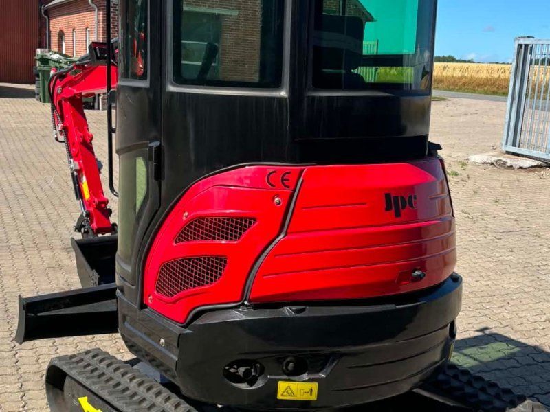 JCB HT25