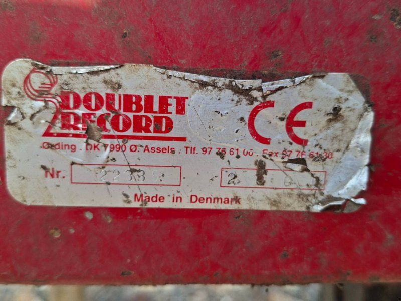 Doublet Record Mega dan