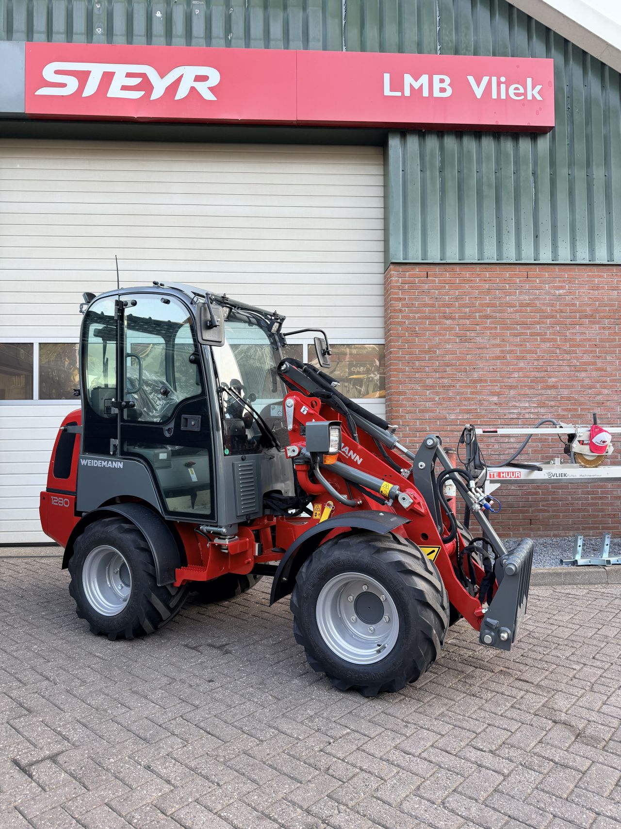 Weidemann 1280 met cabine