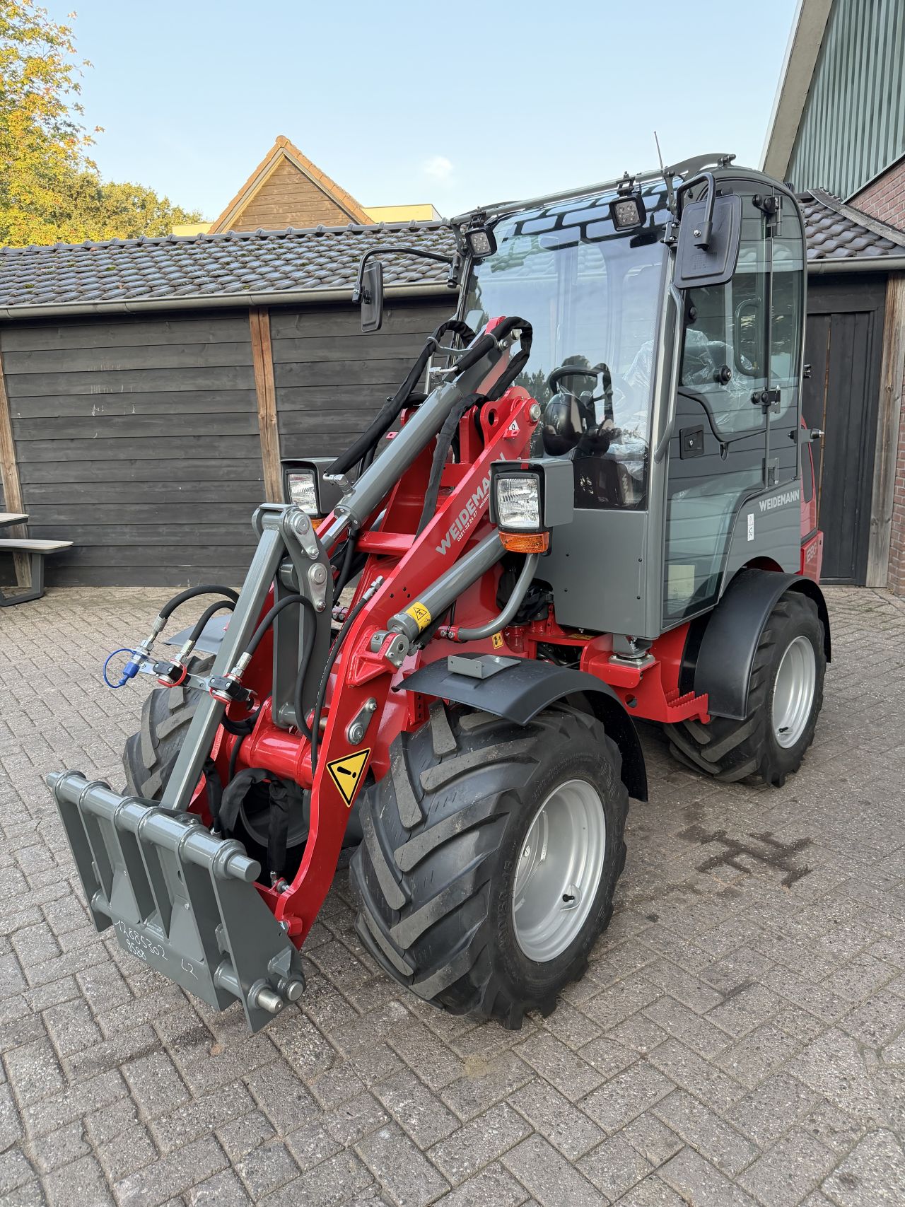 Weidemann 1280 met cabine