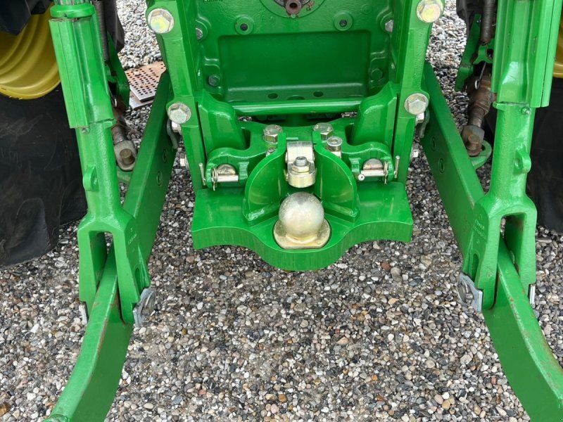 John Deere 6230R