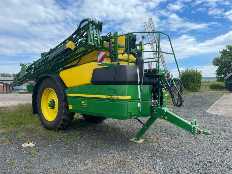 John Deere R975i