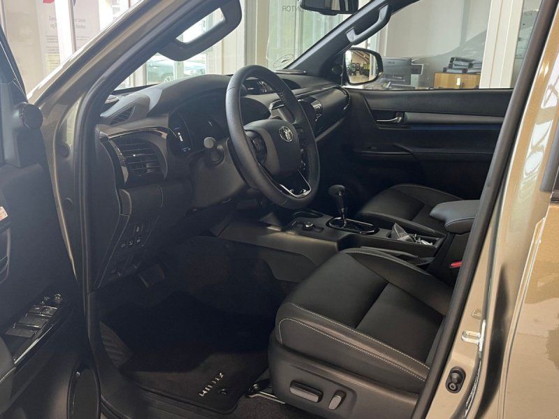 Toyota Hilux 2.8