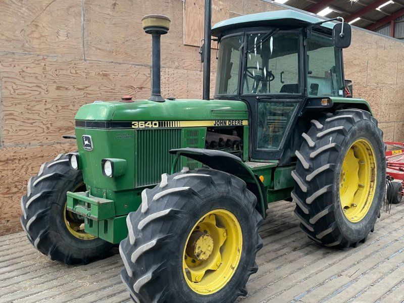 John Deere 3640