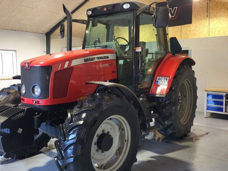 Massey Ferguson 5480 Dyna 4