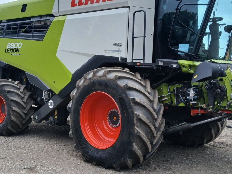 Claas Lion 8800