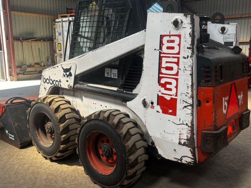 Bobcat 853