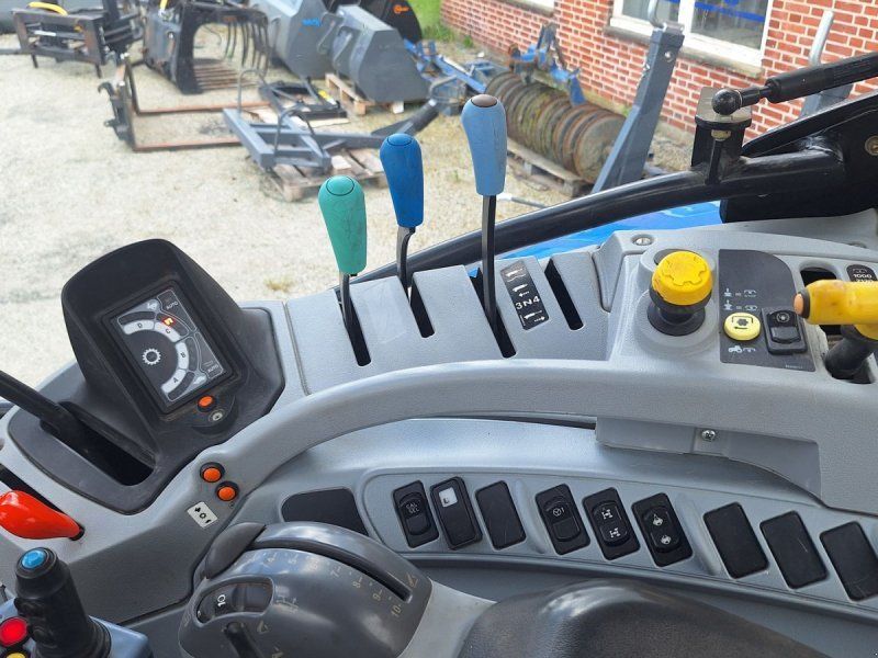 New Holland T6010 plus