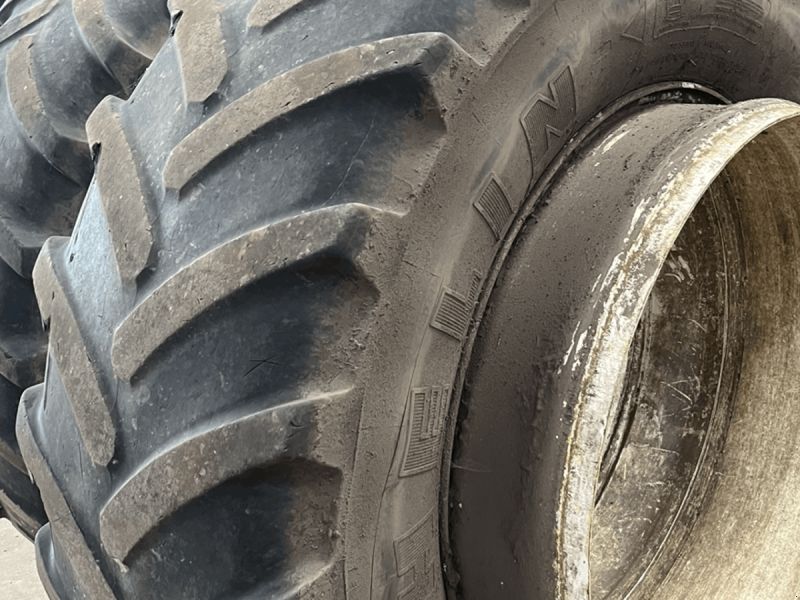 650/65R42