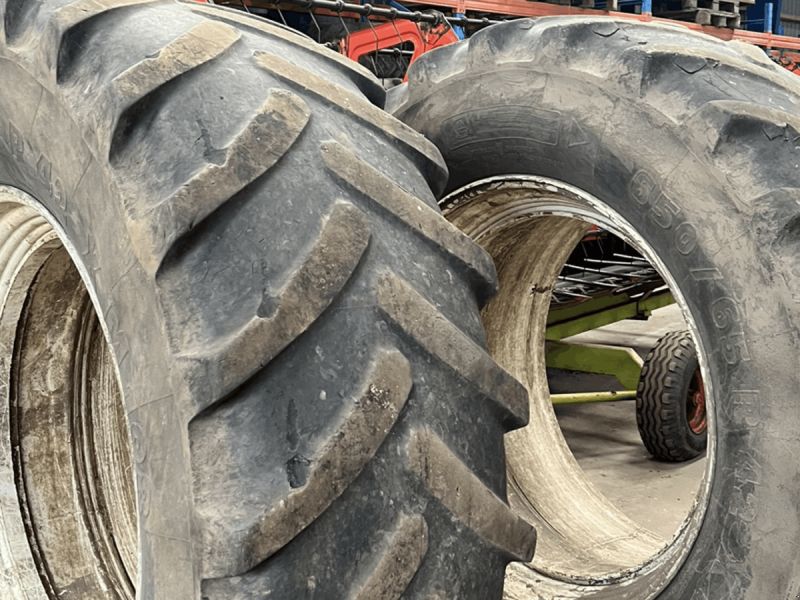 650/65R42