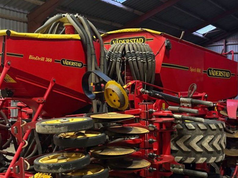 Väderstad Spirit 400C med BioDrill og kran